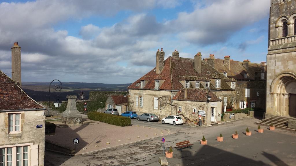 Hotel Sy-La Terrasse Vézelay Habitación foto